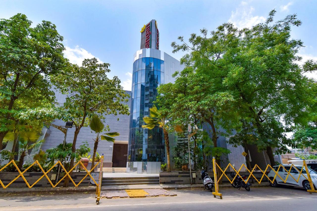 Fabhotel Gl Residency - Satellite Ахмедабад Екстериор снимка