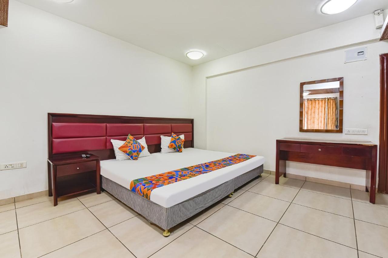 Fabhotel Gl Residency - Satellite Ахмедабад Екстериор снимка