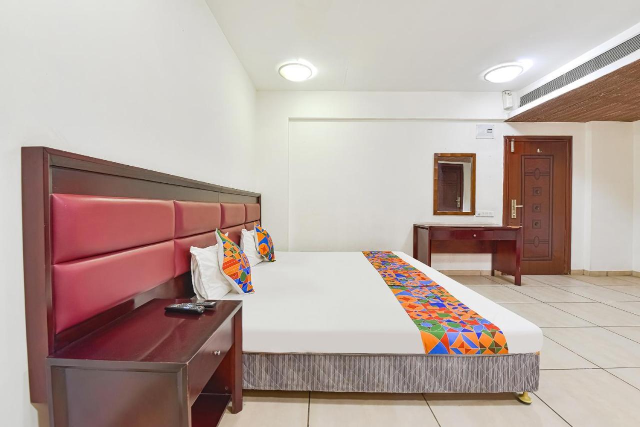 Fabhotel Gl Residency - Satellite Ахмедабад Екстериор снимка