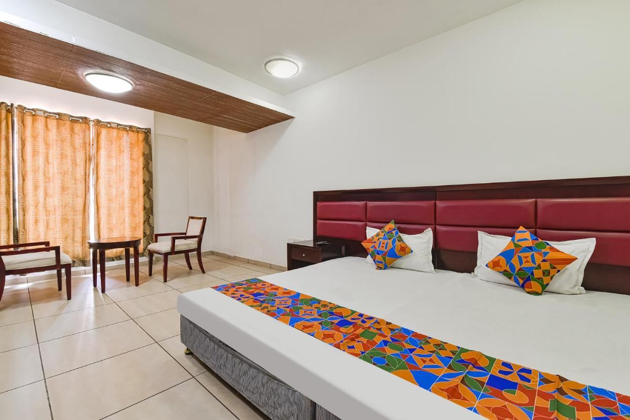 Fabhotel Gl Residency - Satellite Ахмедабад Екстериор снимка